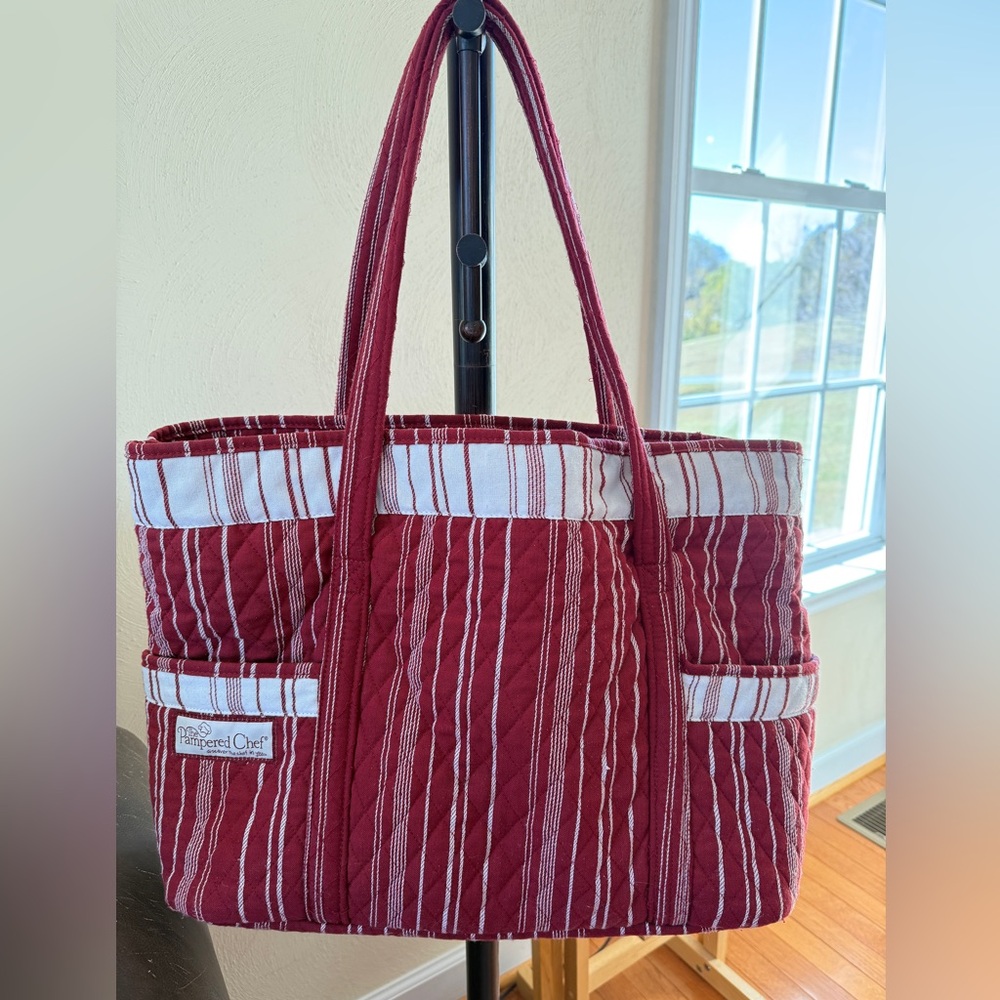 Pampered Chef Quilted Tote Bag • 10 Pockets Total • Consultant Incentive - Picture 2 of 5